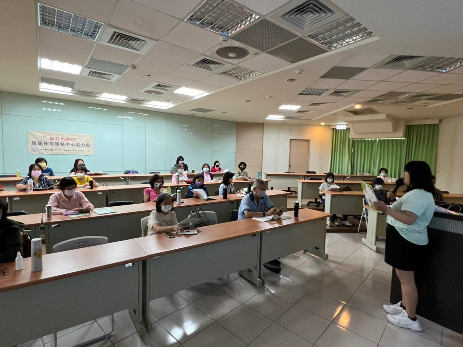 07月25日寶石小花讀書會(標題圖檔)